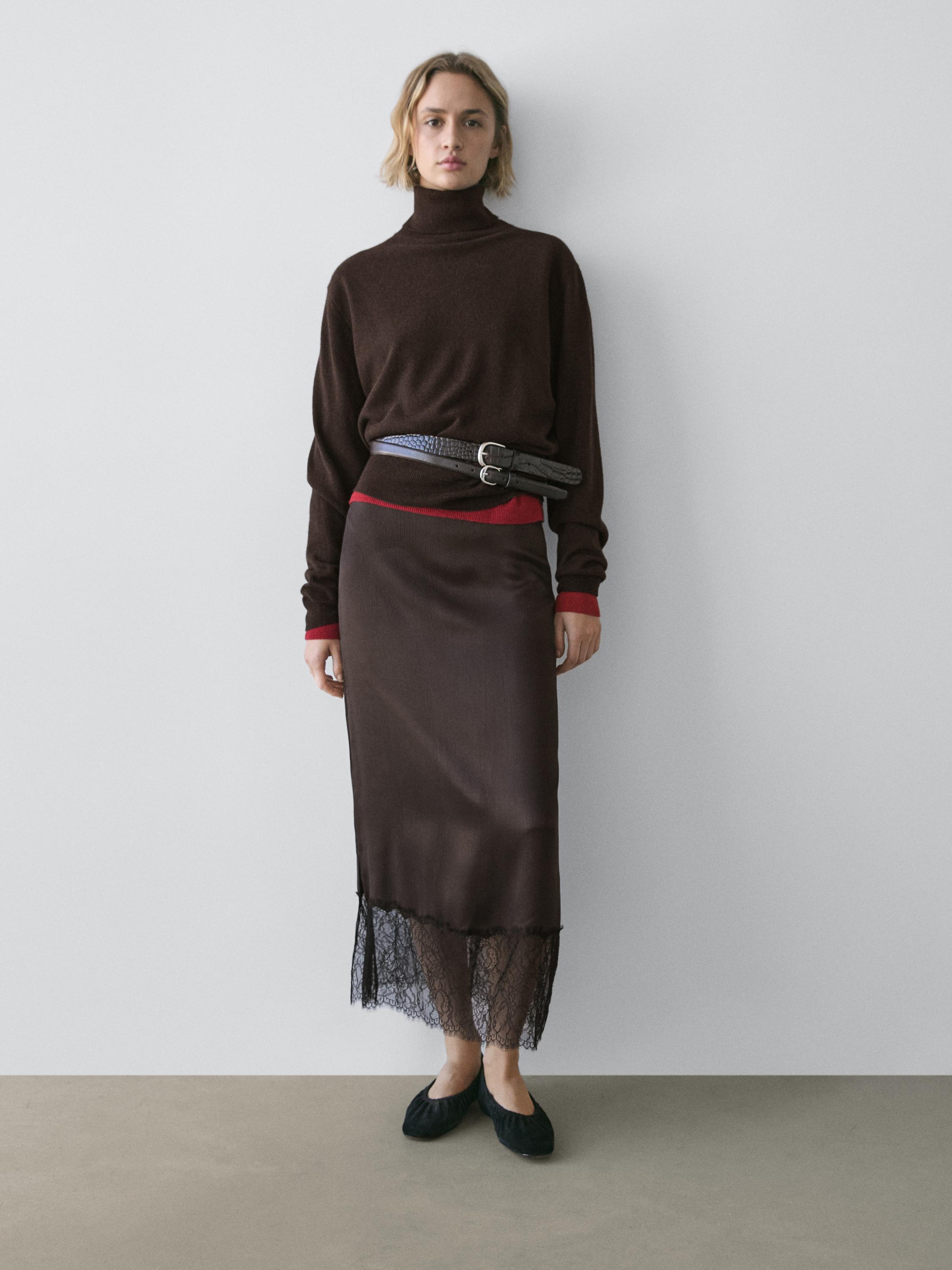 Jupe midi nuisette à dentelle